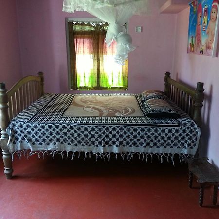 Lal House Apartment Хикадува Екстериор снимка