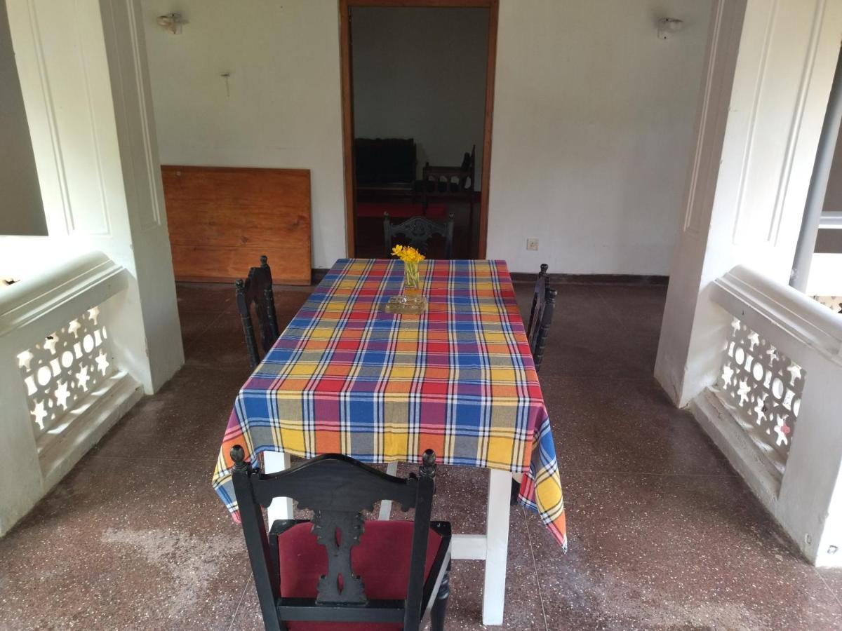 Lal House Apartment Хикадува Екстериор снимка