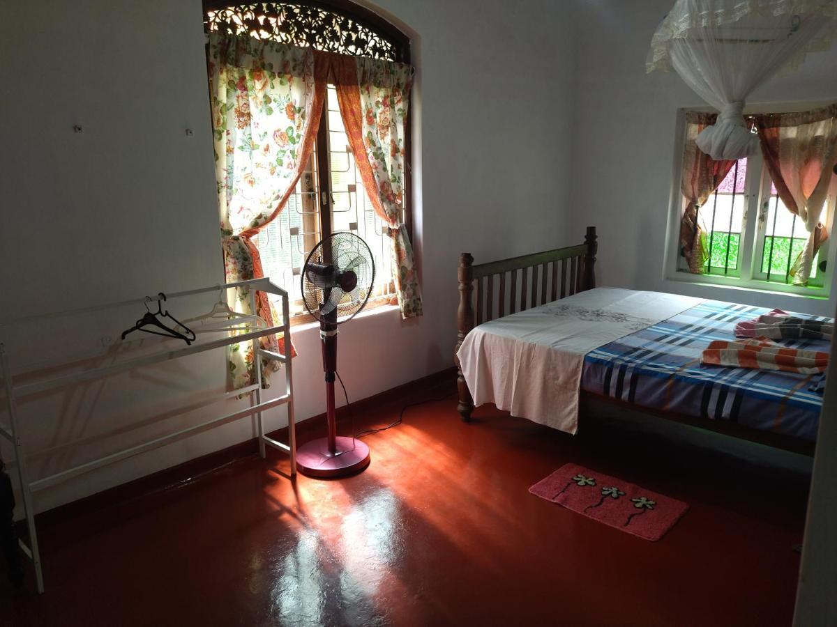 Lal House Apartment Хикадува Екстериор снимка