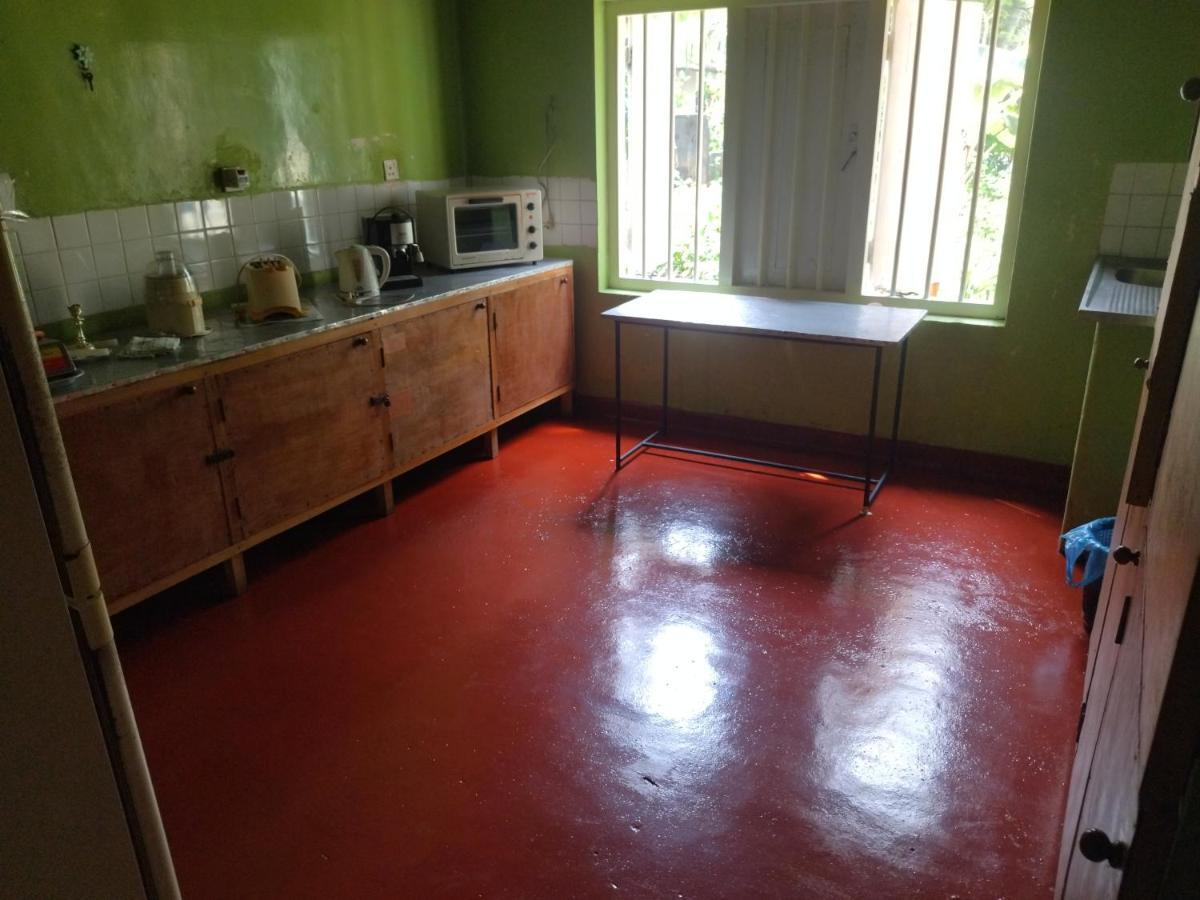 Lal House Apartment Хикадува Екстериор снимка
