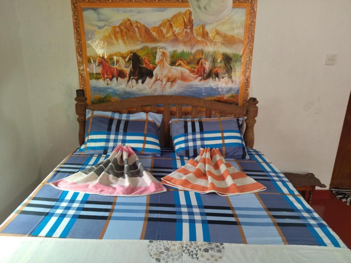 Lal House Apartment Хикадува Екстериор снимка